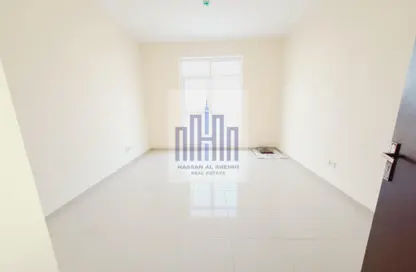 Apartment - 1 Bedroom - 1 Bathroom for rent in AlFalah - Muwaileh Commercial - Sharjah