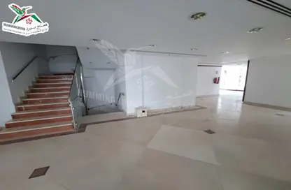 Stairs image for: Full Floor - Studio - 5 Bathrooms for rent in Khalifa Street - Central District - Al Ain, Image 1