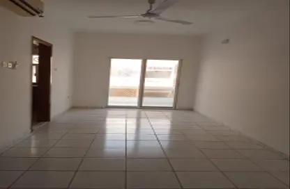 Apartment - 1 Bathroom for rent in Al Baraha - Deira - Dubai