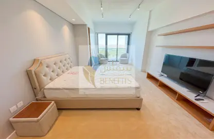 Apartment - 1 Bathroom for rent in Blue Waves Tower - Dubai Residence Complex - Dubai