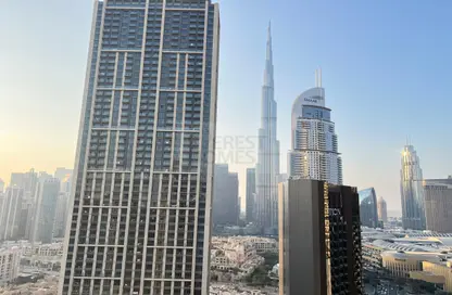 Apartment - 2 Bedrooms - 3 Bathrooms for rent in Burj Al Nujoom - Downtown Dubai - Dubai