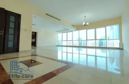 Apartment - 3 Bedrooms - 4 Bathrooms for rent in Emirates Tower - Hamdan Street - Abu Dhabi