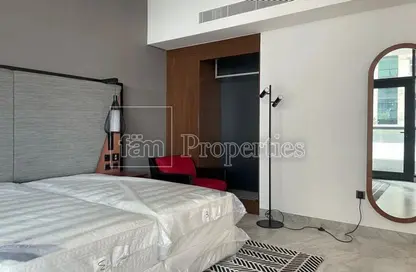 Apartment - 1 Bedroom - 2 Bathrooms for sale in Dolphin Tower - Business Bay - Dubai