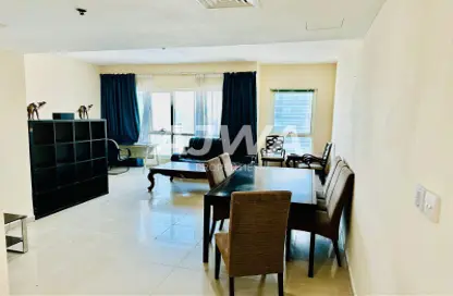 Living / Dining Room image for: Apartment - 2 Bedrooms - 4 Bathrooms for rent in Lake Point Tower - Lake Almas West - Jumeirah Lake Towers - Dubai, Image 1