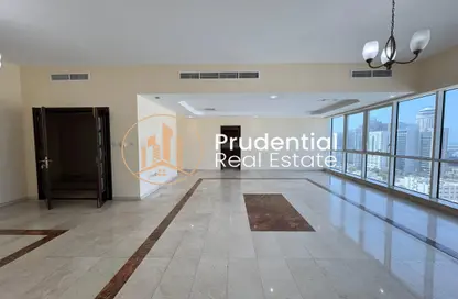 Apartment - 3 Bedrooms - 5 Bathrooms for rent in Emirates Tower - Hamdan Street - Abu Dhabi