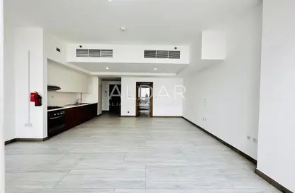 Apartment - 1 Bathroom for rent in Hameni Tower - Jumeirah Village Circle - Dubai