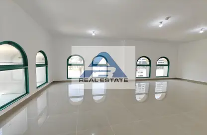 Apartment - 3 Bedrooms - 4 Bathrooms for rent in Al Khalidiya - Abu Dhabi