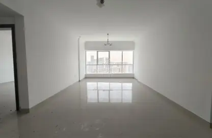 Apartment - 1 Bedroom - 2 Bathrooms for rent in Al Mamzar - Sharjah - Sharjah