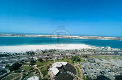 Apartment - 3 Bedrooms - 5 Bathrooms for rent in Corniche Residence - Corniche Road - Abu Dhabi