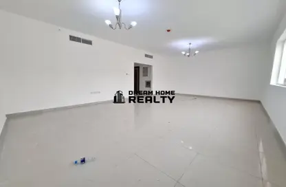 Apartment - 2 Bedrooms - 3 Bathrooms for rent in Al Mamzar Plaza - Al Taawun Street - Al Taawun - Sharjah