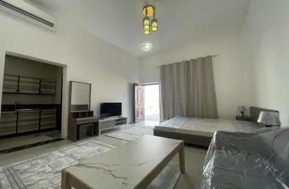 Apartment - 1 Bathroom for rent in Hadbat Al Zafranah - Muroor Area - Abu Dhabi