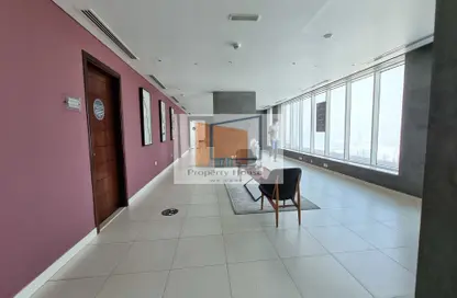 Apartment - 3 Bedrooms - 3 Bathrooms for rent in Sama Tower - Electra Street - Abu Dhabi