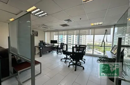 Office Space - Studio - 1 Bathroom for rent in Le Solarium - Dubai Silicon Oasis - Dubai