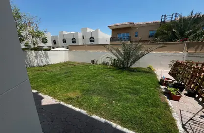 Villa - 4 Bedrooms - 6 Bathrooms for rent in Al Garhoud - Dubai