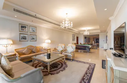 Apartment - 4 Bedrooms - 5 Bathrooms for sale in Kempinski Palm Residence - The Crescent - Palm Jumeirah - Dubai