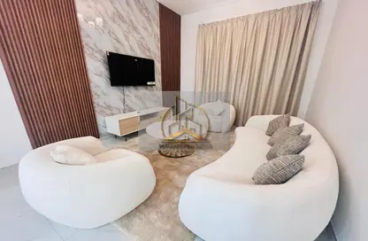 Apartment - 2 Bedrooms - 2 Bathrooms for rent in Electra Street - Abu Dhabi