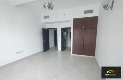 Apartment - 3 Bedrooms - 4 Bathrooms for rent in Al Shafar Tower - Barsha Heights (Tecom) - Dubai