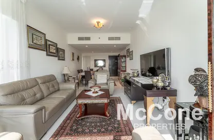 Apartment - 2 Bedrooms - 3 Bathrooms for sale in Carson B - Carson - DAMAC Hills - Dubai