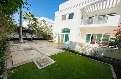 Villa - 5 Bedrooms - 5 Bathrooms for rent in Umm Suqeim 1 Villas - Umm Suqeim 1 - Umm Suqeim - Dubai