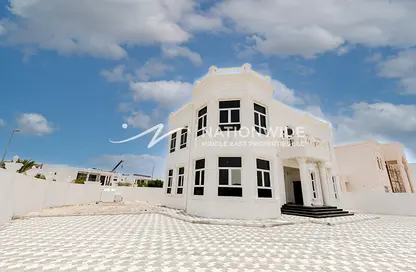 Villa - 6 Bedrooms for sale in Al Merief - Khalifa City - Abu Dhabi