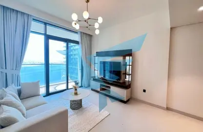 Apartment - 1 Bedroom - 1 Bathroom for sale in Marina Vista - EMAAR Beachfront - Dubai Harbour - Dubai