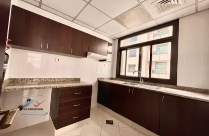 Apartment - 1 Bathroom for rent in Al Barsha 1 - Al Barsha - Dubai