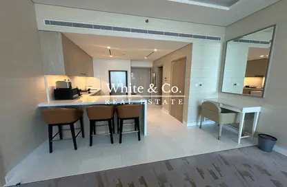 Apartment - 1 Bedroom - 1 Bathroom for rent in The Palm Tower - Palm Jumeirah - Dubai