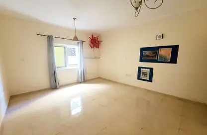 Apartment - 1 Bathroom for rent in Muwaileh 3 Building - Muwaileh - Sharjah