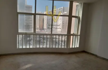 Apartment - 3 Bedrooms - 3 Bathrooms for rent in Al Falah Street - City Downtown - Abu Dhabi