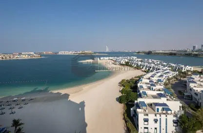 Apartment - 3 Bedrooms - 3 Bathrooms for rent in Al Haseer - Shoreline Apartments - Palm Jumeirah - Dubai