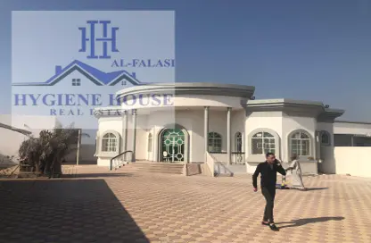 Villa - 5 Bedrooms - 6 Bathrooms for rent in Al Ramla 2 - Al Ramla - Umm Al Quwain