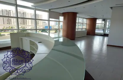 Full Floor - Studio - 4 Bathrooms for rent in Nassima Tower - Sheikh Zayed Road - Dubai