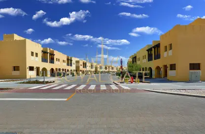 Townhouse - 2 Bedrooms - 3 Bathrooms for sale in Hydra Village - Abu Dhabi