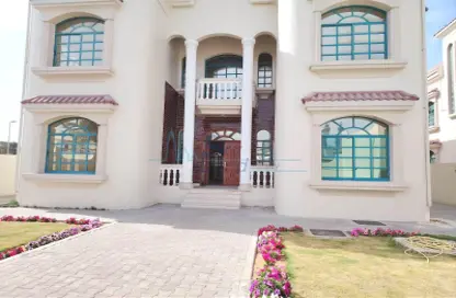 Villa - 6 Bedrooms - 7 Bathrooms for rent in Jumeirah 3 Villas - Jumeirah 3 - Jumeirah - Dubai