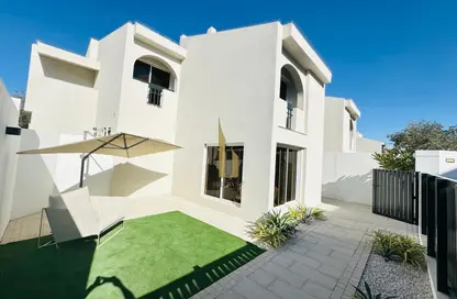 Villa - 3 Bedrooms - 3 Bathrooms for rent in Jumeirah 2 Villas - Jumeirah 2 - Jumeirah - Dubai