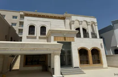 Villa - 5 Bedrooms - 7 Bathrooms for sale in Al Mowaihat 2 - Al Mowaihat - Ajman