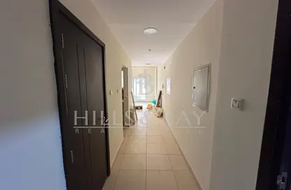 Apartment - 1 Bedroom - 2 Bathrooms for rent in Mazaya 18 - Queue Point - Dubai Land - Dubai