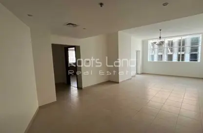 Apartment - 2 Bedrooms - 3 Bathrooms for sale in Burj Al Nujoom - Downtown Dubai - Dubai