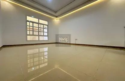 Apartment - 1 Bathroom for rent in Al Bateen Airport - Muroor Area - Abu Dhabi