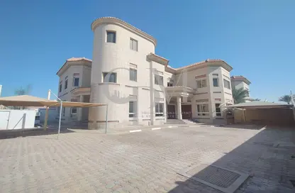 Villa - 6 Bedrooms for rent in Rabdan - Abu Dhabi