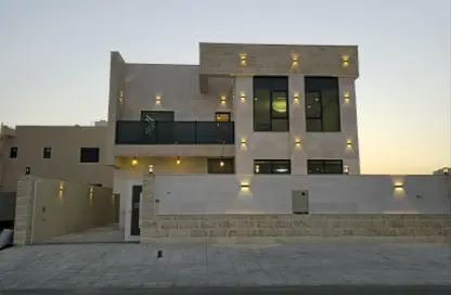 Villa - 5 Bedrooms - 7 Bathrooms for sale in Al Yasmeen 1 - Al Yasmeen - Ajman