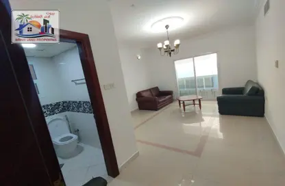 Apartment - 2 Bedrooms - 2 Bathrooms for rent in Corniche Tower - Ajman Corniche Road - Ajman