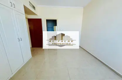 Apartment - 3 Bedrooms - 3 Bathrooms for rent in New Al Taawun Road - Al Taawun - Sharjah