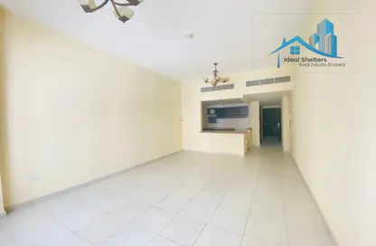 Apartment - 1 Bathroom for rent in Fatimah Saleh Building - Al Muhaisnah 4 - Al Muhaisnah - Dubai