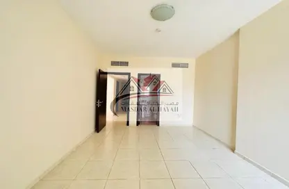 Apartment - 3 Bedrooms - 3 Bathrooms for rent in Street 20 - Al Nahda - Sharjah