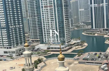 Apartment - 1 Bedroom - 2 Bathrooms for rent in Lake Point Tower - JLT Cluster N - Jumeirah Lake Towers - Dubai