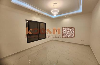 Villa - 5 Bedrooms - 7 Bathrooms for sale in Al Yasmeen 1 - Al Yasmeen - Ajman