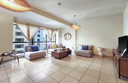 Apartment - 3 Bedrooms - 4 Bathrooms for sale in Rimal 1 - Rimal - Jumeirah Beach Residence - Dubai