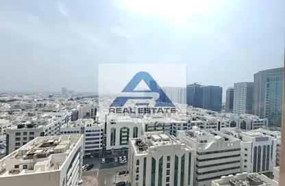 Apartment - 3 Bedrooms - 5 Bathrooms for rent in Al Khalidiya - Abu Dhabi