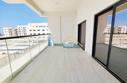 Apartment - 1 Bathroom for rent in Al Warsan 4 - Al Warsan - Dubai